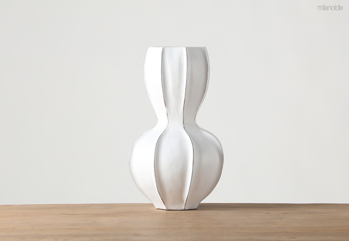 Shimi decorative vase