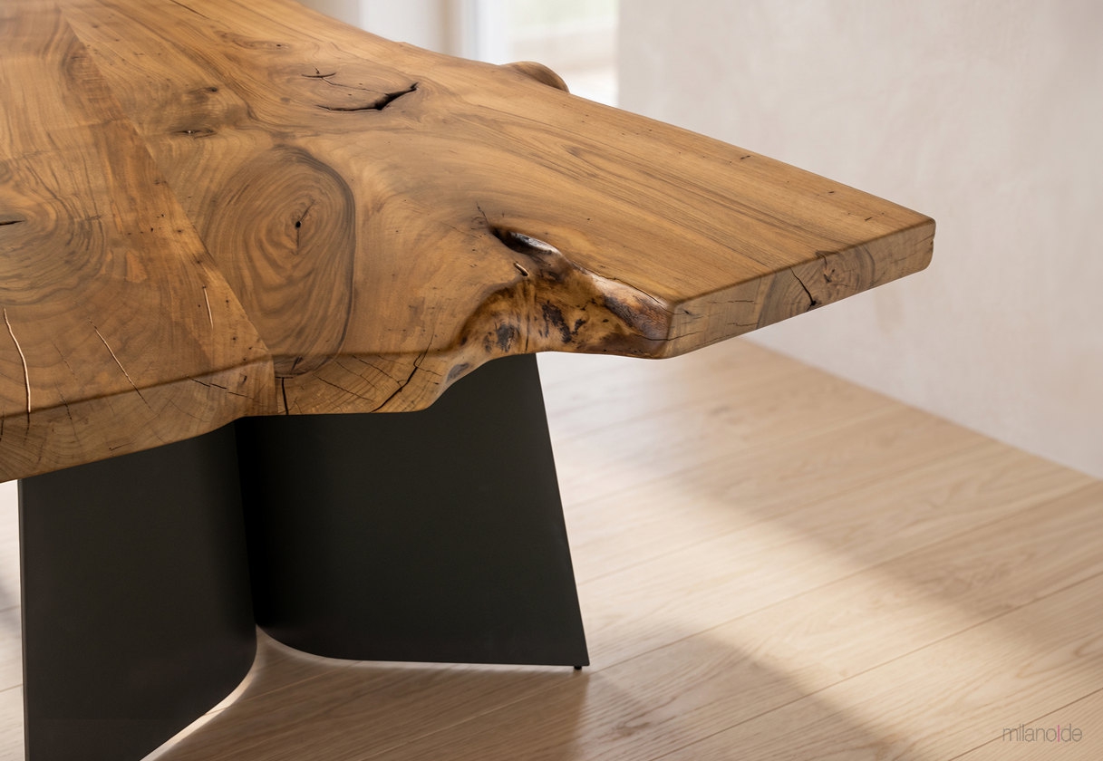 Maggese Teuton table