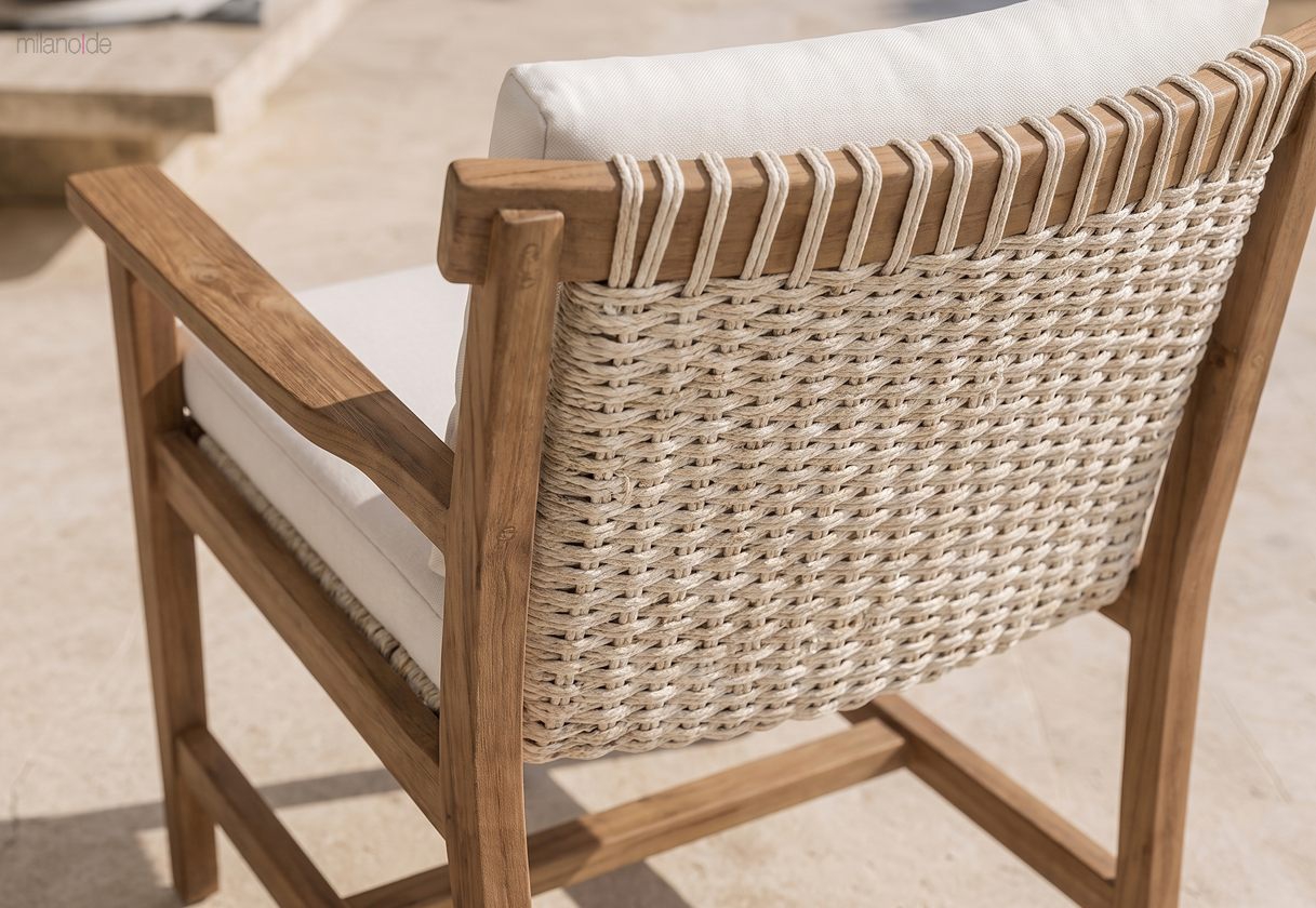 Beni chair
