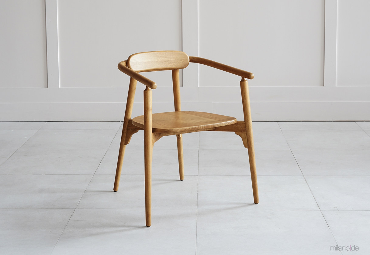 Roxana chair