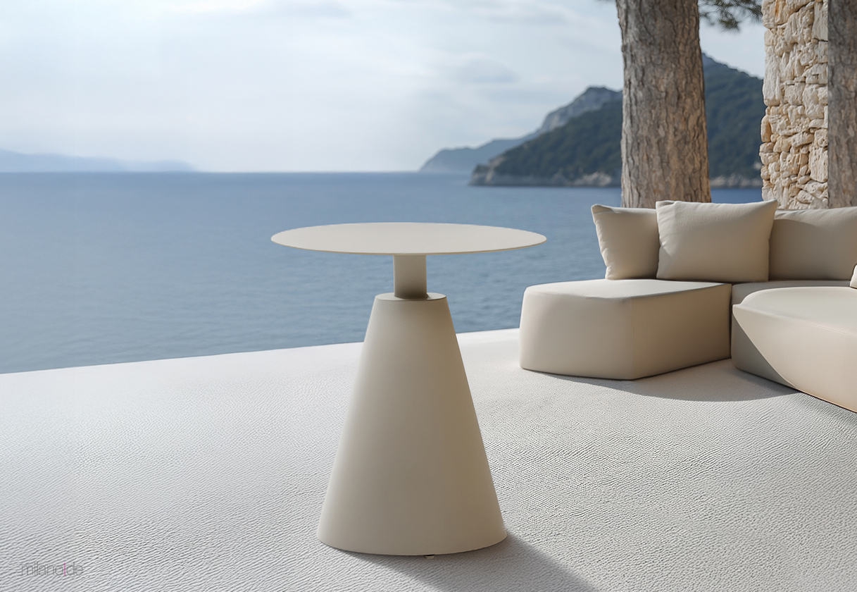 Bruta coffee table